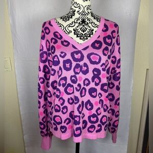 Lilly Pulitzer Pink & Purple animal v neck sweater Super soft perfect for spring